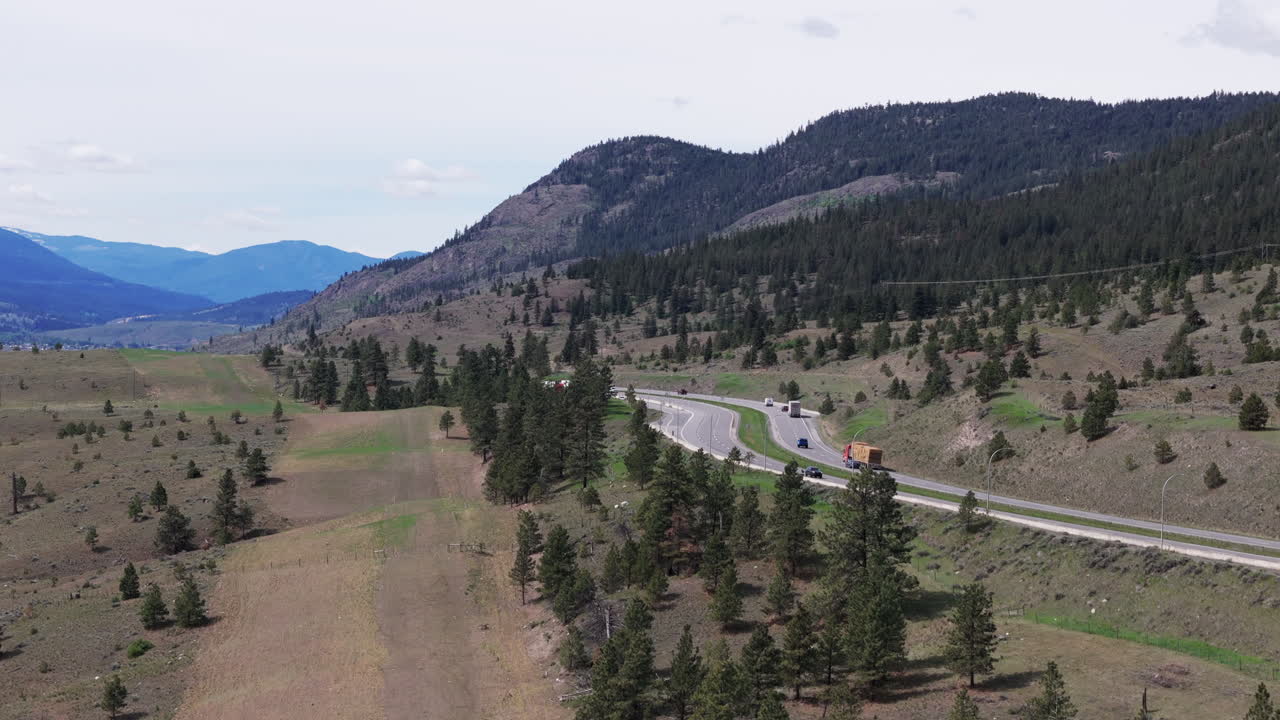 코키할라 (coquihalla) 의 숨막히는 풍경: 메리트 (merritt) 에서 루프 (kamloops) 까지