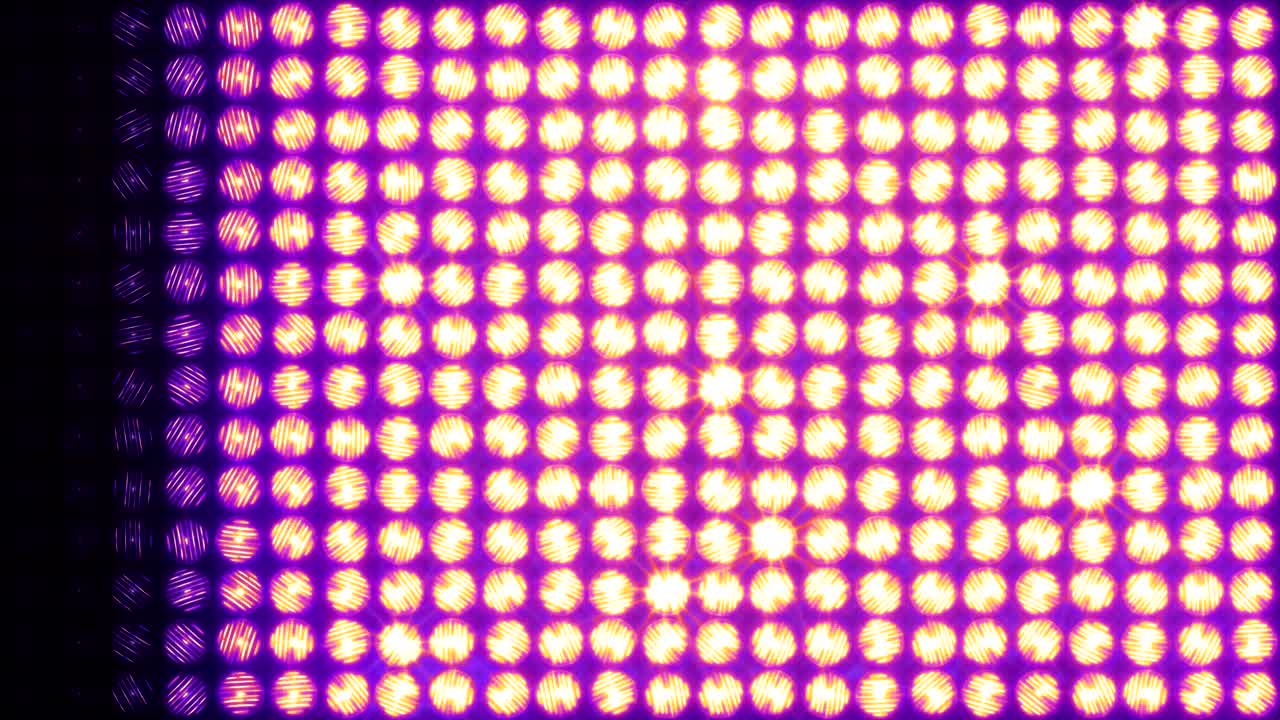 Varianti verticali di accensione di una grande parete di luce
