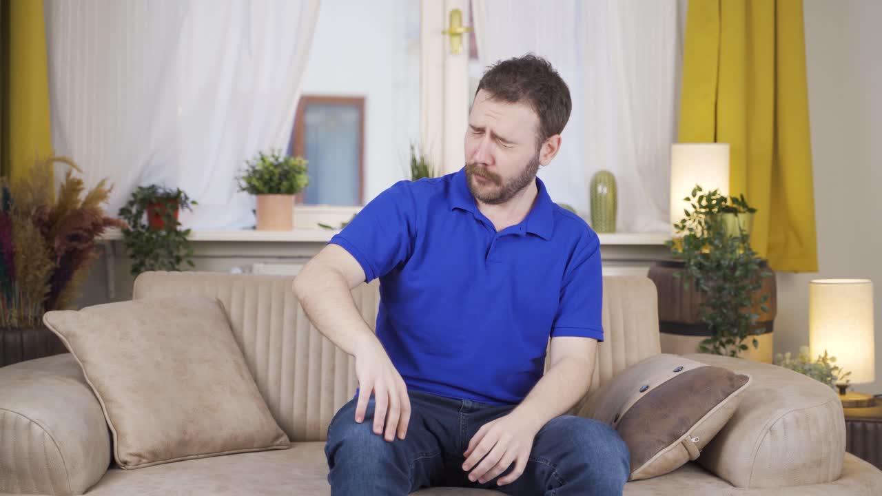 The sweating man smells bad and offensive.