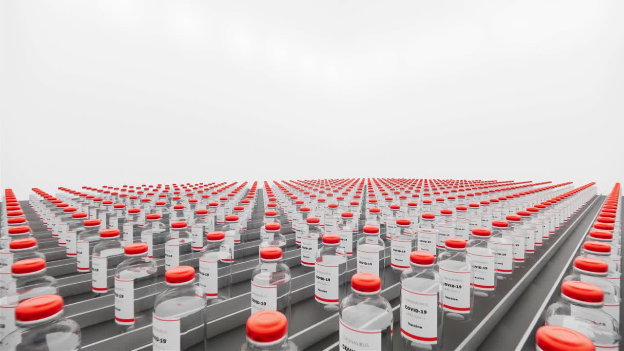 las botellas de vacuna en la línea de producción. la vacuna contra el coronavirus ha sido certificada y está lista para la inyección. muchas familias están esperando ser vacunadas contra la covid-19 y el sars, animación de renderización de bucle 3d.