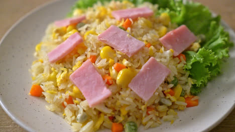 homemade-fried-rice-with-ham-and-mixed-vegetable