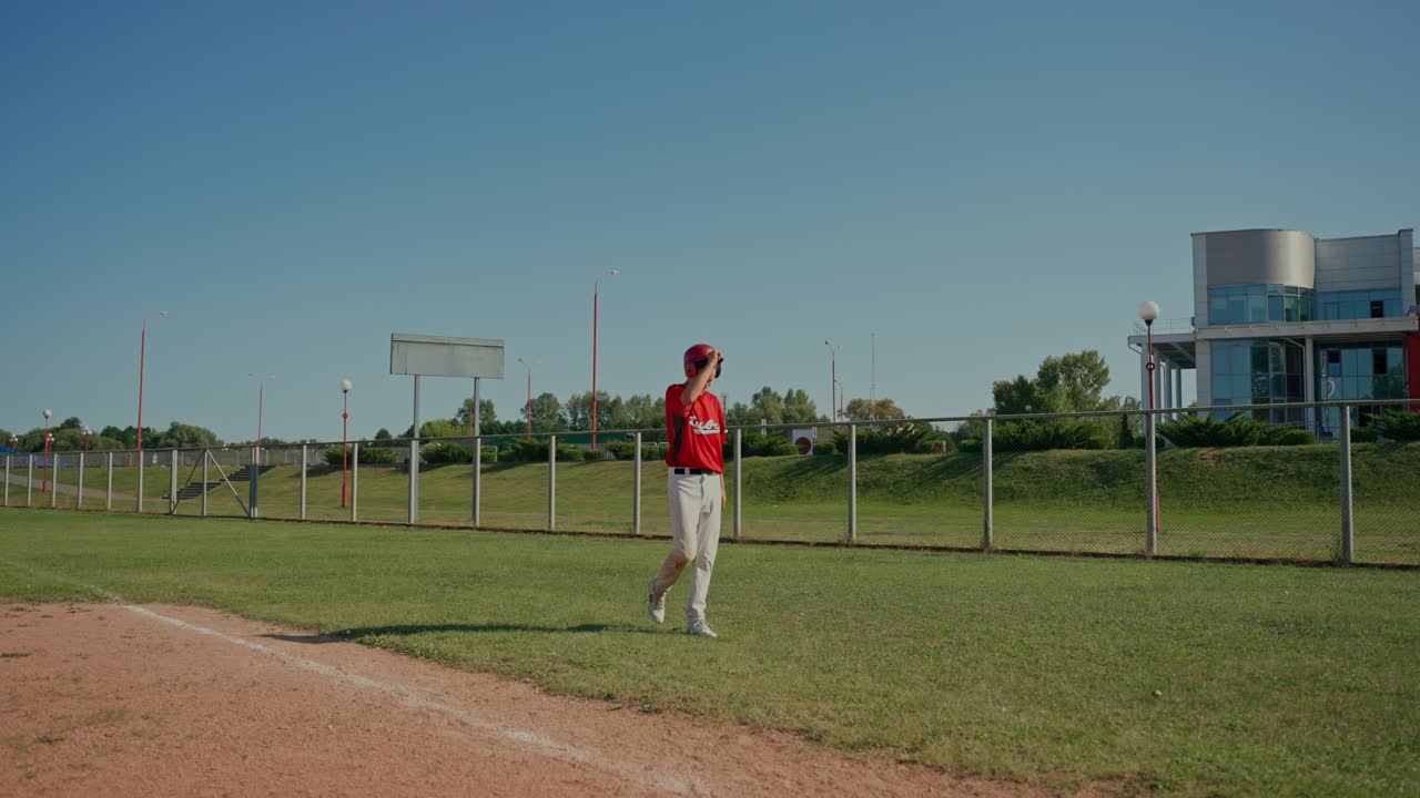Giocatore di baseball sul campo