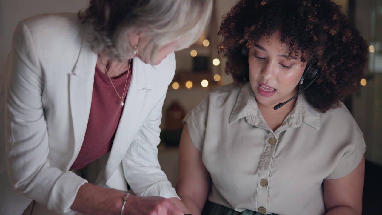 formación, trabajo en equipo y centro de llamadas con empresas