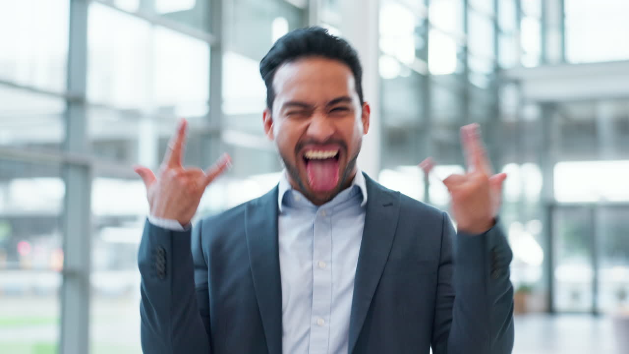 사업가, 로커 손 표지