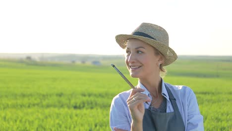 girl artist paints a picture with oil paints
