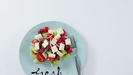 Ensalada-Con-Texto-En-Plato