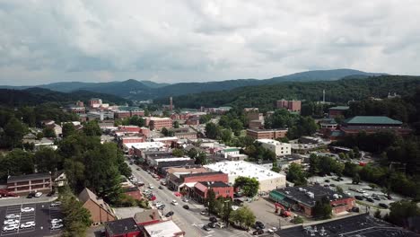 Aerial-push-in-to-Boone-North-Carolina-along-King-Street