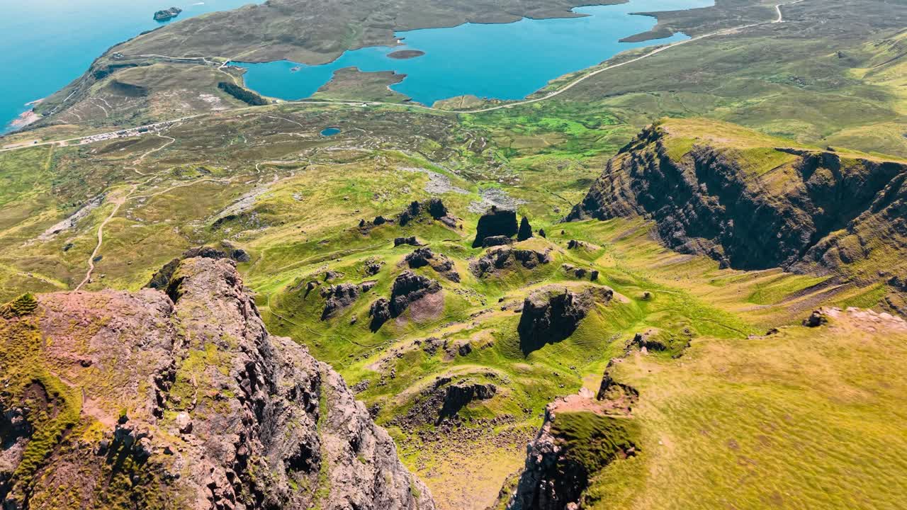 산과 호수의 조감도