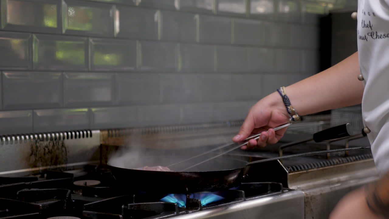 Cooking with Fire: Professional Flambe in the Kitchen