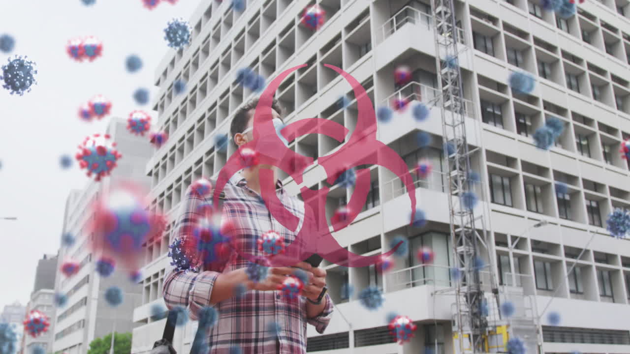 바이러스 세포의 애니메이션과 바이오 위험 표지판 백인 남자가 얼굴 마스크를 쓰고 있습니다.