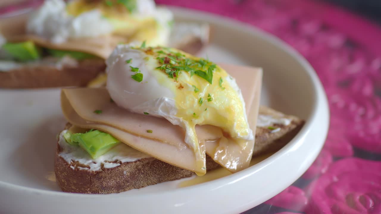 Breakfast Toast with Poached Egg and Avocado