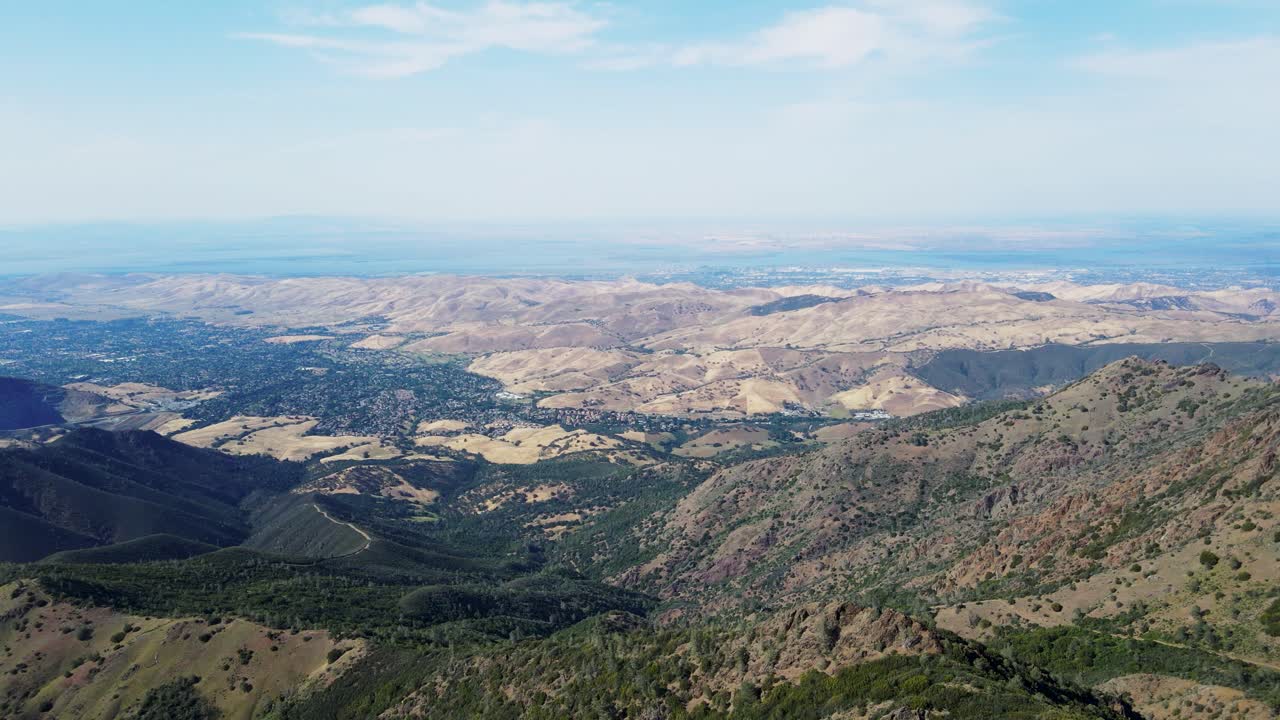 vista aérea desde el monte diablo del pico norte, el monte sión y el pico principal