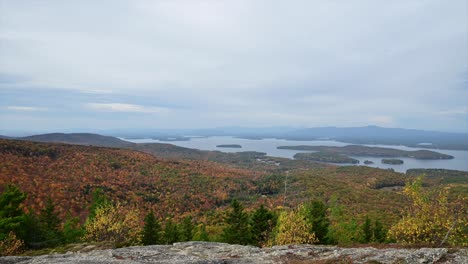 Timelapse-Del-Lago-Winnipesaukee-Desde-El-Monte-Mayor-En-New-Hampshire