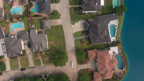 Aerial-view-of-affluent-homes-in-Houston,-Texas