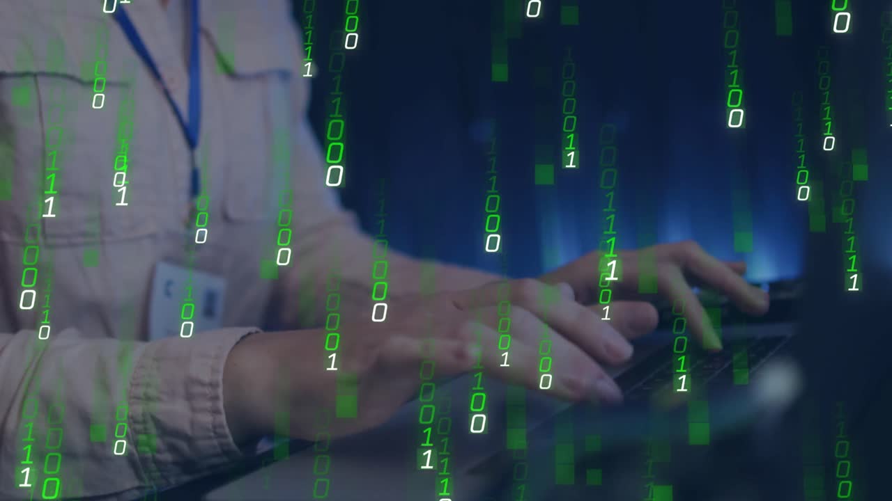 Animasjon av databehandling over kaukasisk kvinnelig arbeider i serverrom