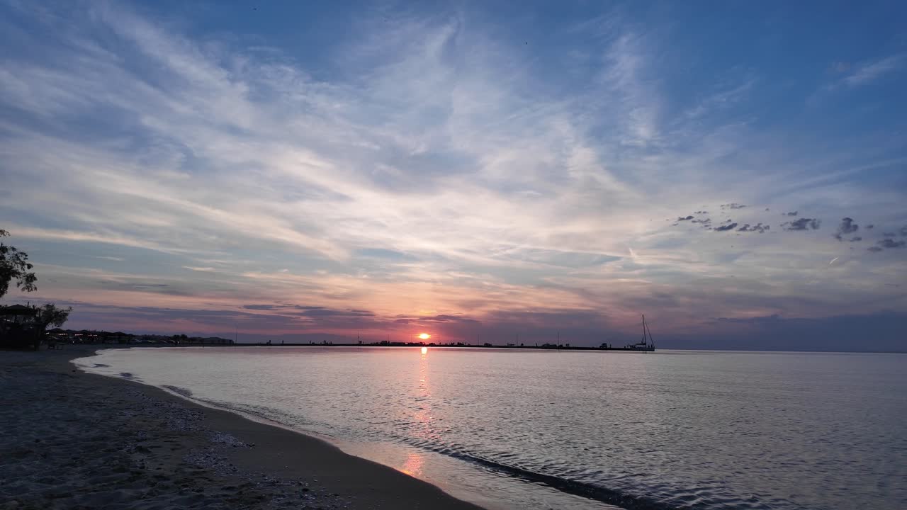 Sunset golden hour Thessaloniki beach Greece beach nature relaxation sun reflection