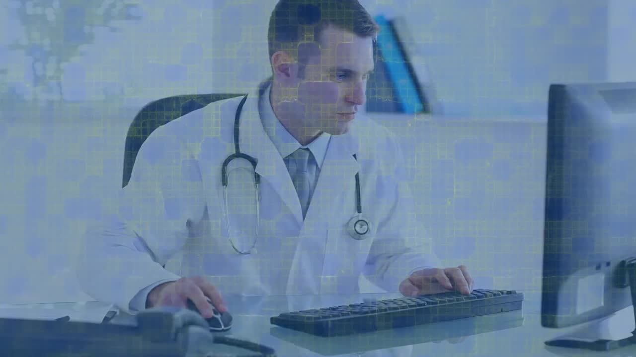 animación de cuadrados coloridos sobre el médico utilizando la computadora