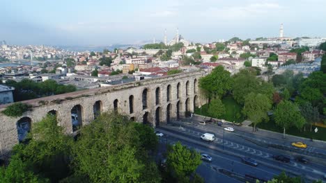 istanbul turkije luchtfoto valens aquaduct spanningen in het midden-oosten troef verbod reistoerisme architectuur