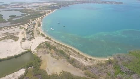 vista aerea de la costa de morrocoy, falcon, venezuela
