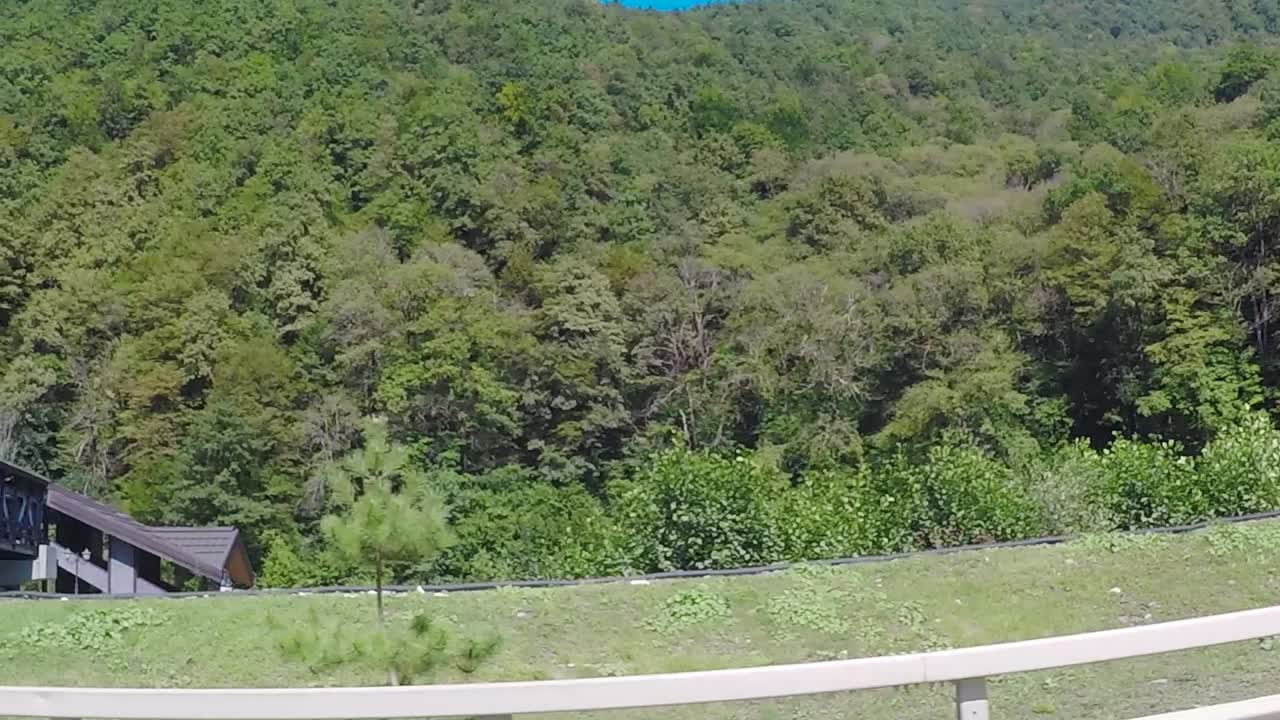 러시아 의 크라스나야 폴라야 와 아들러 - 산악 풍경 과 교통