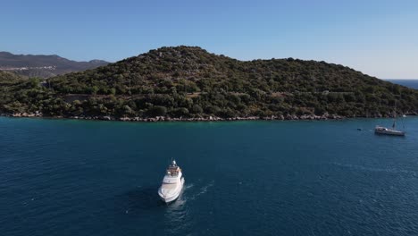 summer leisure yacht cruise