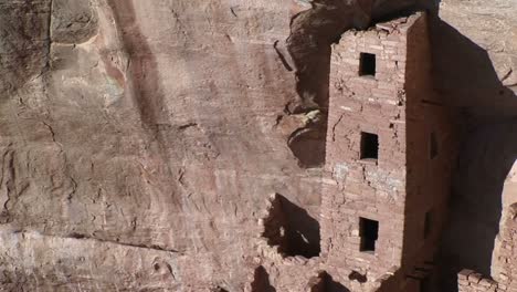panup de las ruinas de las viviendas de los acantilados nativos americanos en el parque nacional mesa verde