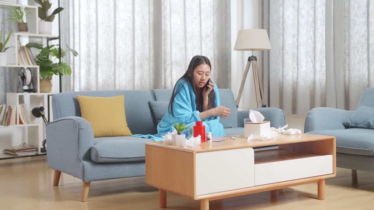 아픈 여자가 의사를 불러