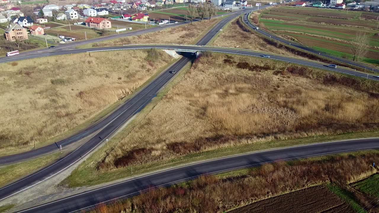 automóviles de carretera de anillo vista aérea