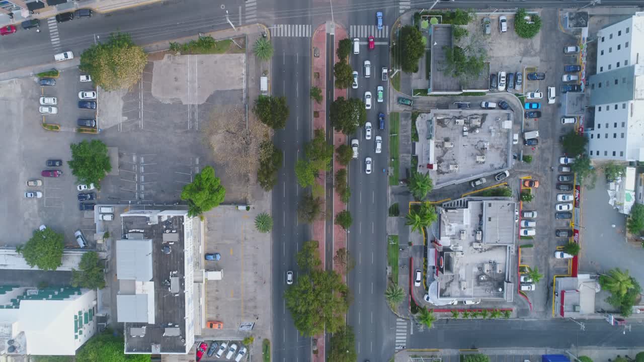 vista panorámica del tráfico que se acumula en el centro de la ciudad de santo domingo, república dominicana, ciudad urbana, estilo de vida, antena de drones