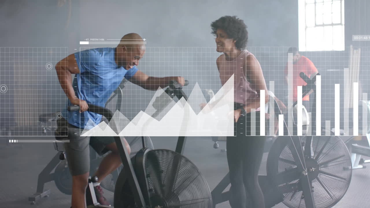 animación de diagramas y procesamiento de datos sobre diversas parejas que hacen ejercicio en el gimnasio