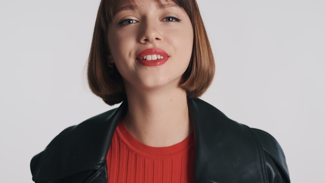 modelo elegante en el estudio