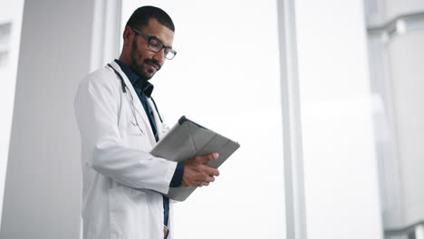 hacer movimientos médicos inteligentes