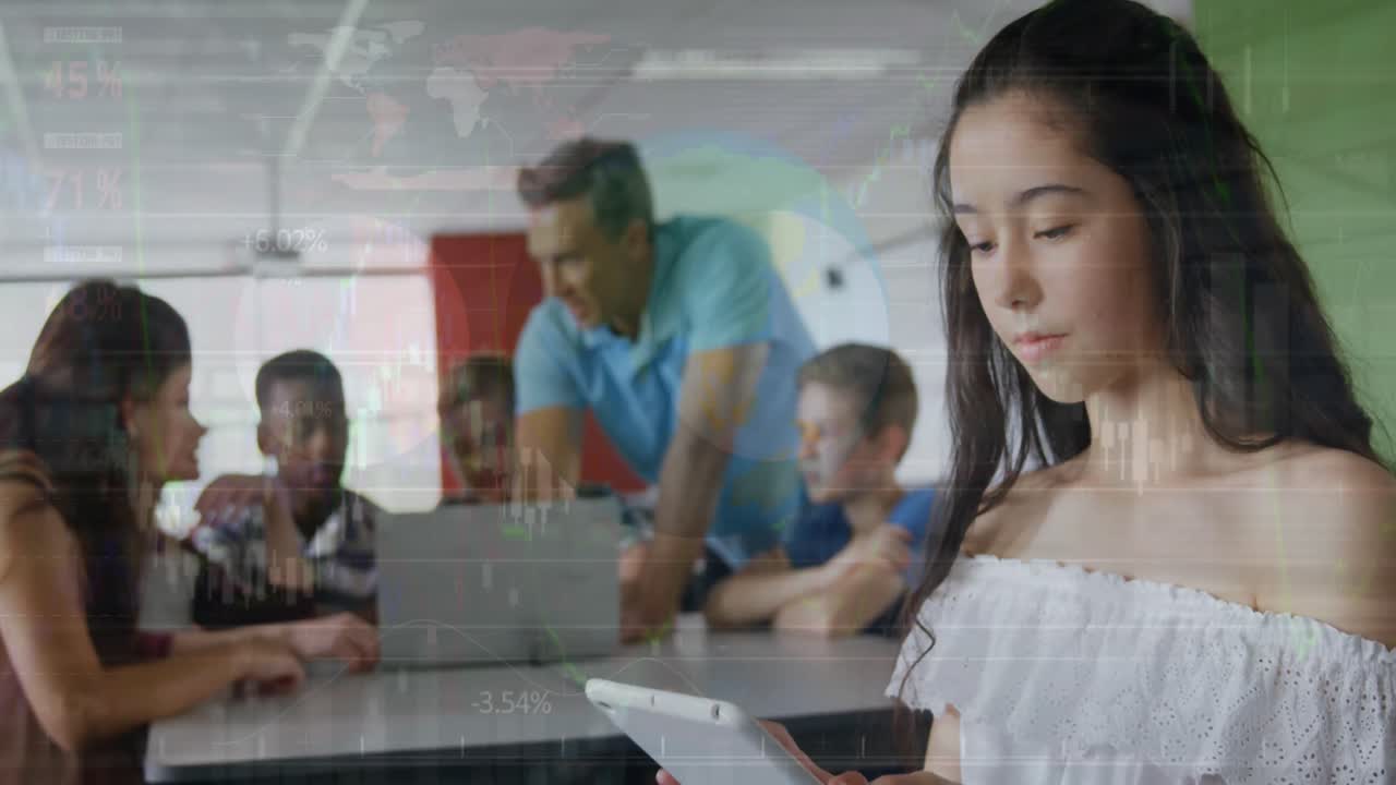 animación del procesamiento de datos en diversos estudiantes que usan computadoras portátiles