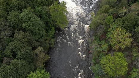 la presa de la central eléctrica del río walden wallkill río arriba