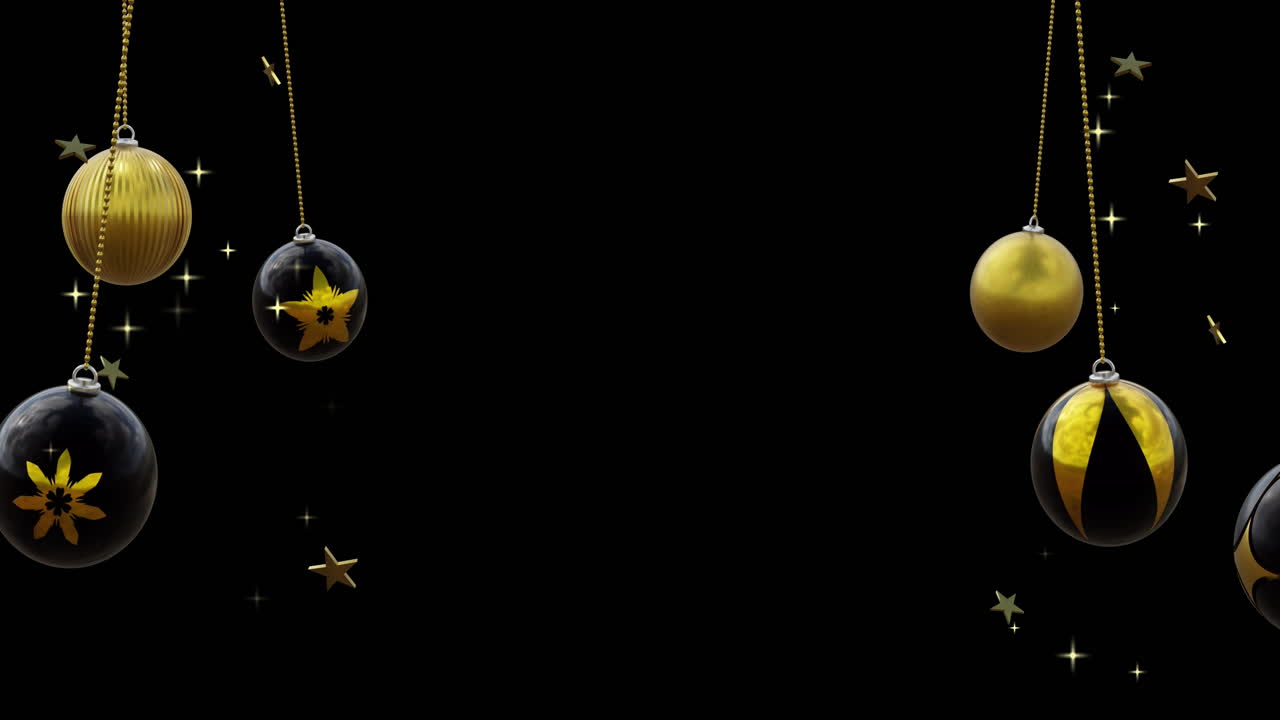 bolas de navidad negras y doradas balanceándose con estrellas doradas en fondo negro, copia el espacio
