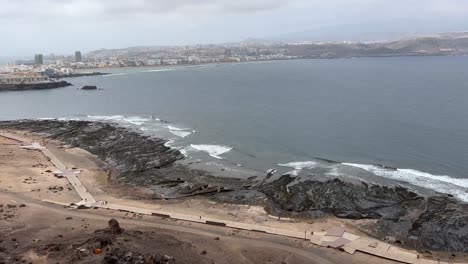 Panoramic-view-of-Las-Palmas-de-Gran-Canaria-city-,-in-Spain