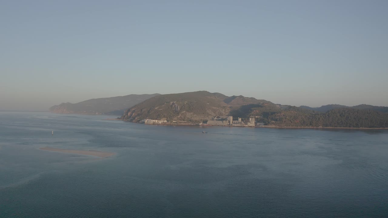 산티아고 요새가 있는 산 강은 아라비다에서 아웃당을 한다