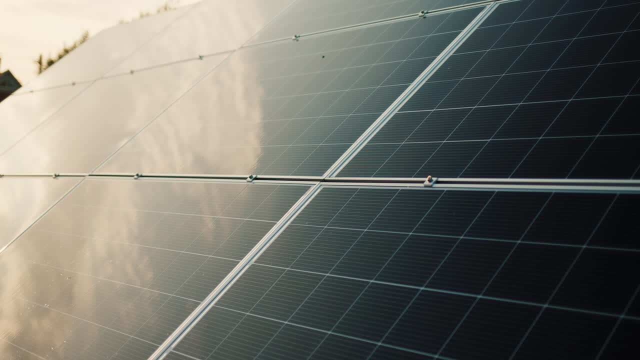 paneles solares en el suelo