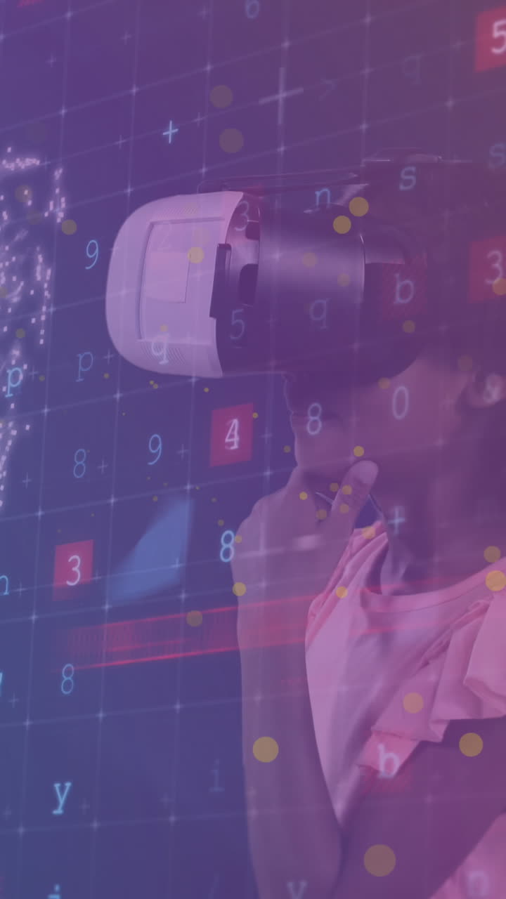 animación del procesamiento de datos con candado sobre una colegiala biracial con auriculares vr