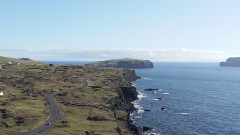 西曼奈雅島 (vestmannaeyjar island) 位於北歐大西洋的崎<unk>海岸景觀