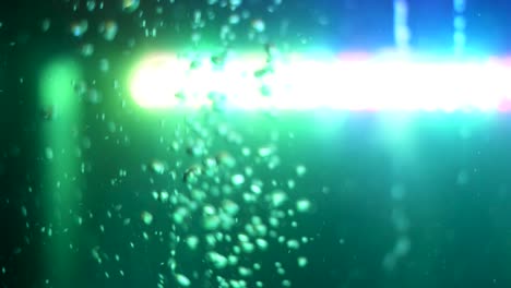 burbujas en agua iluminada