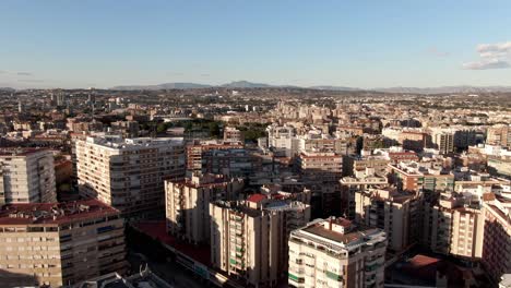 toma aérea estática de la ciudad de murcia en españa