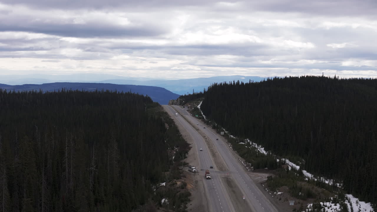 explore la ruta de la autopista 97c hacia kelowna.