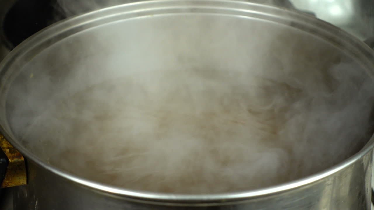 Preparation of broth. Slow motion