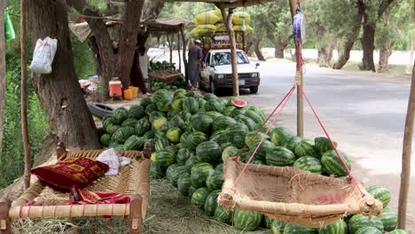 Tienda-Tradicional-De-Sandías