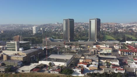 grand hotel tijuana, amplia vista desde el lujoso hotel twin towers detrás del club de golf campestre