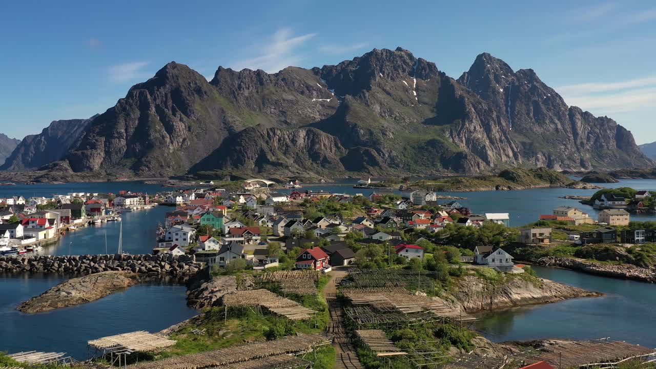 Henningsvær Lofoten er en øygruppe i Nordland fylke, Norge