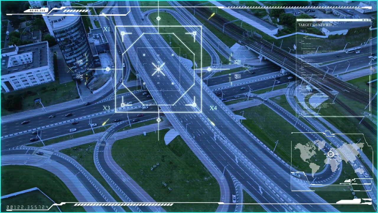 Vista Aérea de Trevo de Rodovia Urbana com Sobreposição de Vigilância Digital