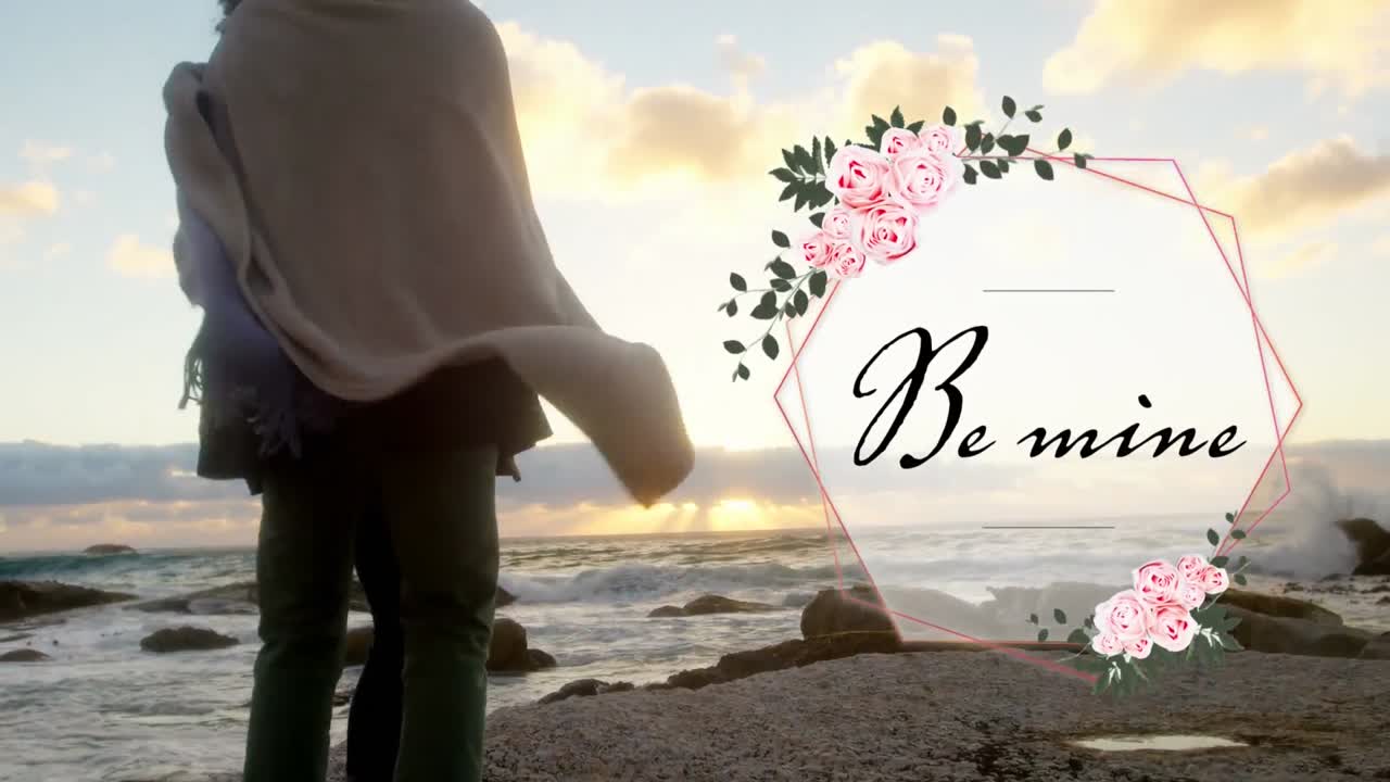 해변에 있는 사랑에 빠진 부부는 검은 글자로 쓰여진 내 것이 될 것입니다.