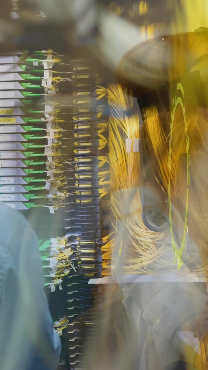 Animation of scope scanning over diverse business people